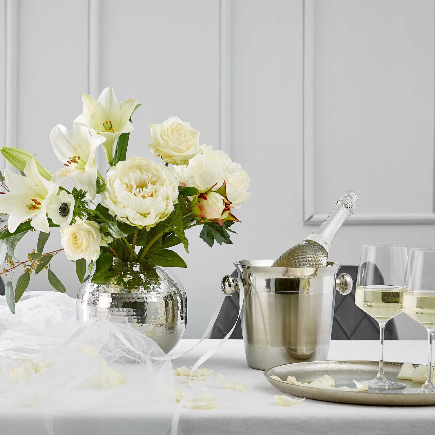 Titelseite -Home Decoration&Supplies butlers flaschenkuhler champagne in silber 1