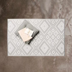 In- & Outdoor-Teppich Ethno L 150 X B 90cm COLOUR CLASH In Grau -Home Decoration&Supplies butlers in and outdoor teppich ethno l 150 x b 90cm colour clash in grau 3