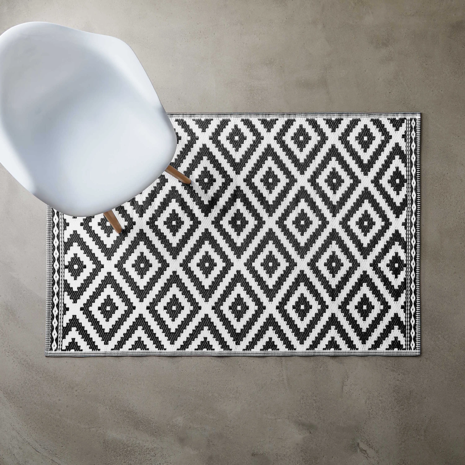 In- & Outdoor-Teppich Ethno Rauten L 180 X B 118cm COLOUR CLASH In Schwarz-Weiß 5 In- & Outdoor-Teppich Ethno Rauten L 180 X B 118cm COLOUR CLASH In Schwarz-Weiß – Bild 3