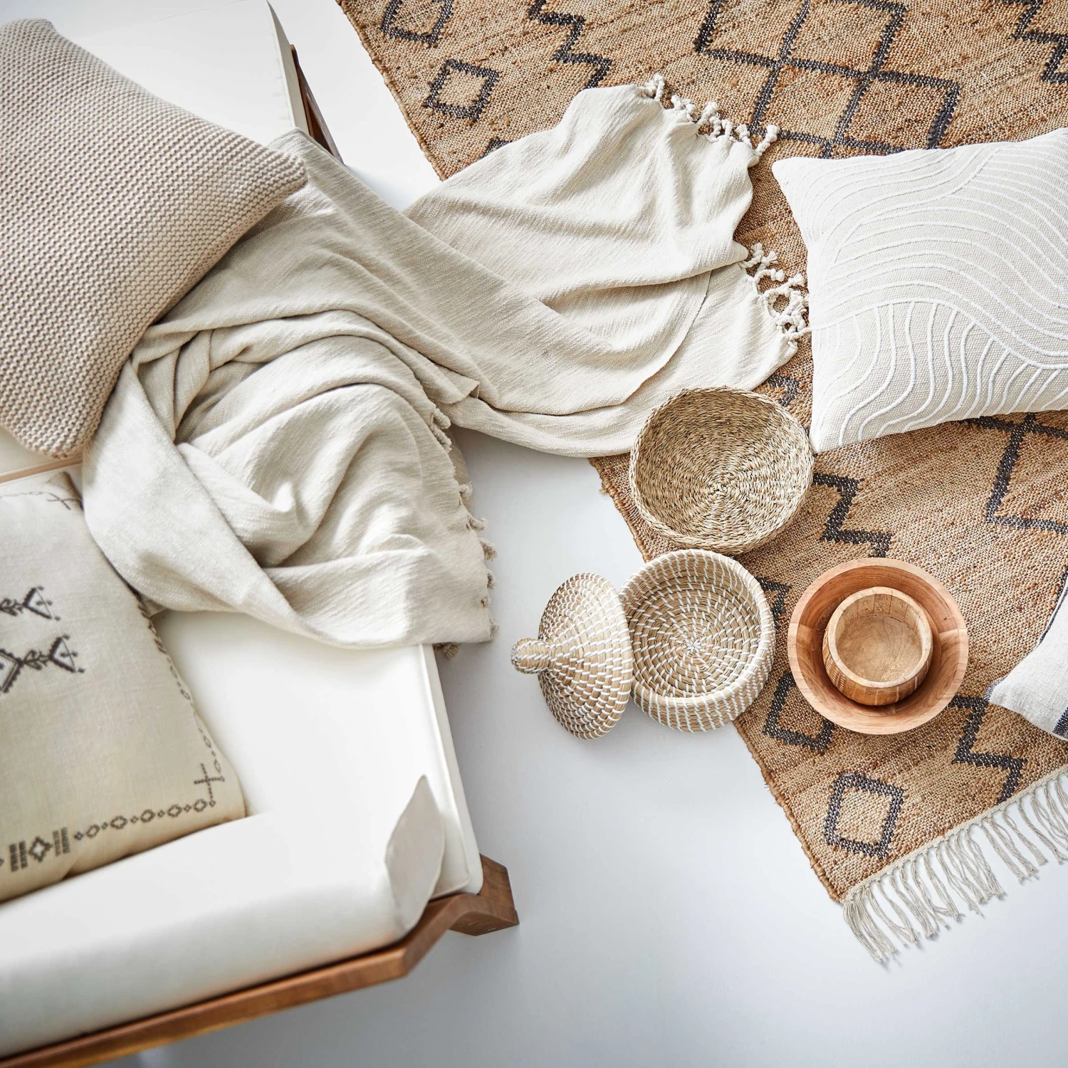 Kissen L 50 X B 50cm AVA In Taupe 4 Kissen L 50 X B 50cm AVA In Taupe – Bild 2