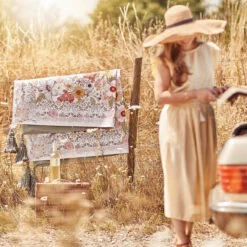 Picknickdecke L 175 X B 154cm BETWEEN FLOWERS In Creme -Home Decoration&Supplies butlers picknickdecke l 175 x b 154cm between flowers in creme 8