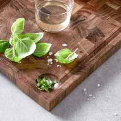 Schneidebrett Mit Saftrille Und Intarsien L 50 X B 27cm ACACIA In Braun -Home Decoration&Supplies butlers schneidebrett mit saftrille und intarsien l 50 x b 27cm acacia in braun 10