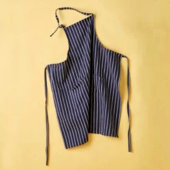 Schürze BUTCHERSTRIPE In Dunkelblau -Home Decoration&Supplies butlers schurze butcherstripe in dunkelblau 2